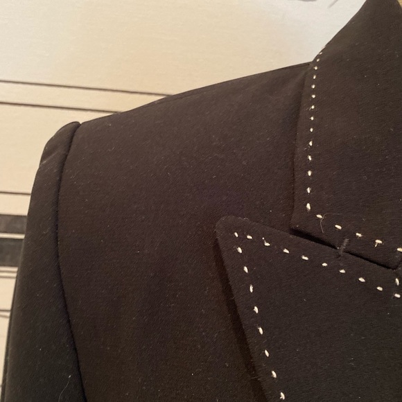 Mary McFadden Womens Black Blazer w White Contrast Stitching / Size 6 - Picture 3 of 14